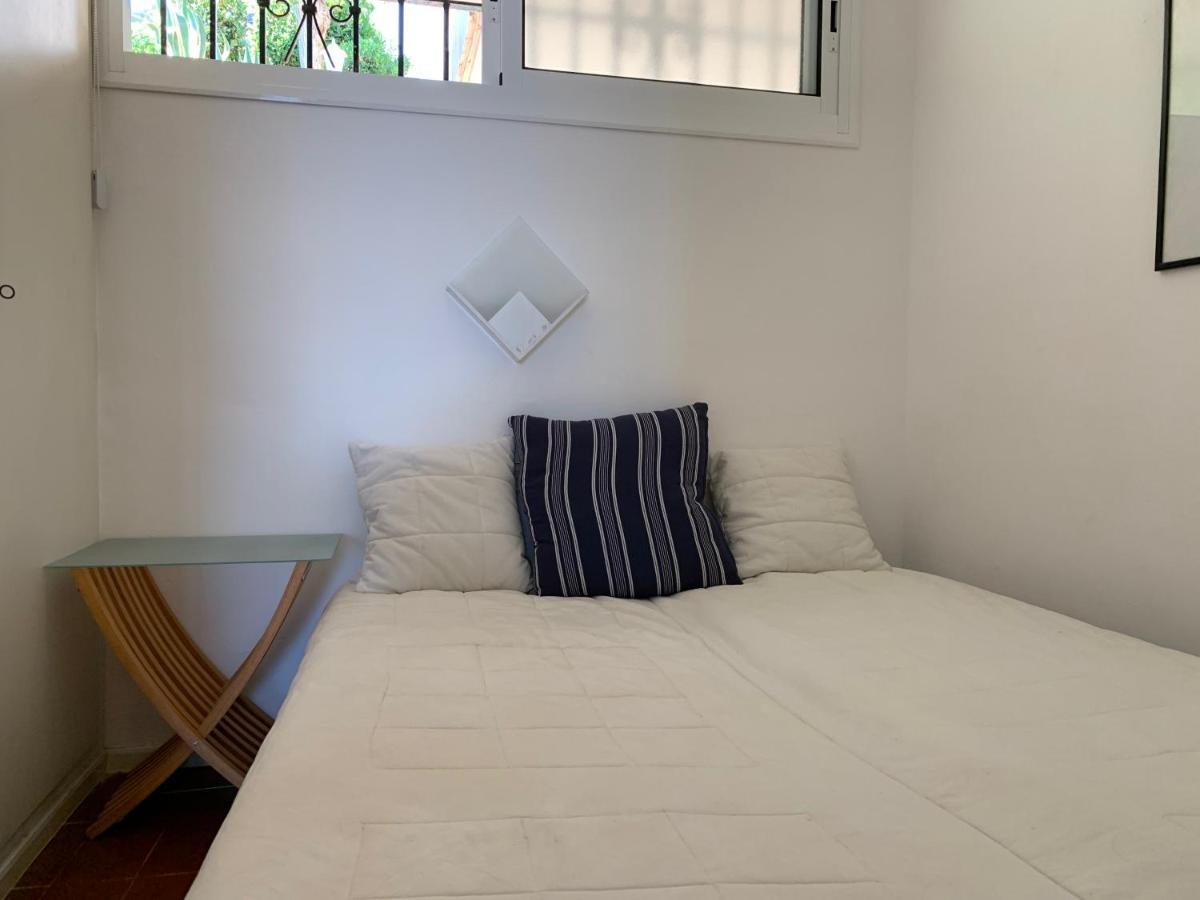 ⭑ Terrace + Sea Views + Private Beach. What Else? ⭑ 또사데마르 외부 사진