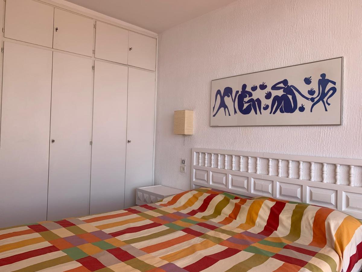⭑ Terrace + Sea Views + Private Beach. What Else? ⭑ 또사데마르 외부 사진